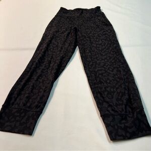 Lululemon Align Jogger Crop *23"
Formation Camo Deep Coal Multi Size 2